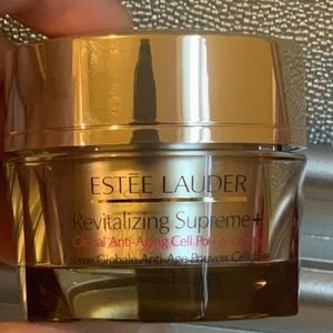 Estée Lauder Revitalizing Supreme + Creme